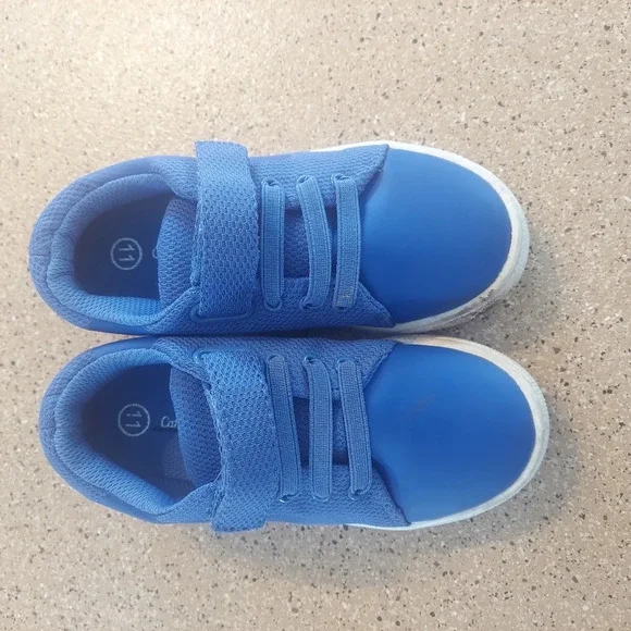 Cat and Jack Royal Blue Target Toddler shoes - Picture 7 of 9